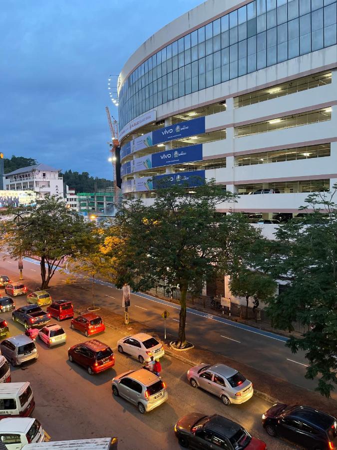 Escape Backpackers Kk Hostel Kota Kinabalu Kültér fotó