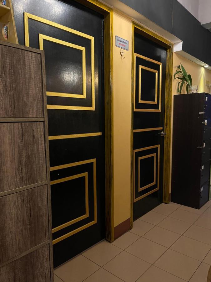 Escape Backpackers Kk Hostel Kota Kinabalu Kültér fotó