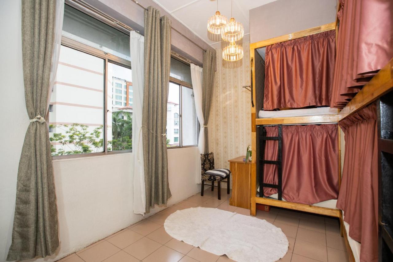 Escape Backpackers Kk Hostel Kota Kinabalu Kültér fotó