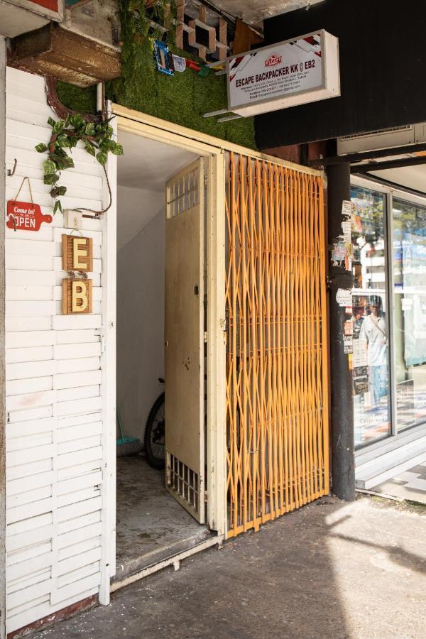 Escape Backpackers Kk Hostel Kota Kinabalu Kültér fotó